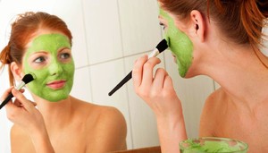 Як позбутися від зморшок: народні засоби для розгладження шкіри на обличчі в домашніх умовах