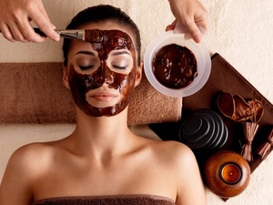 Як приготувати шоколадну маску для обличчя в домашніх умовах: рецепти від зморшок, відгуки про засоби