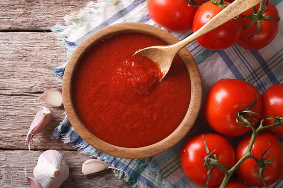 Курячі сердечка в томатному соусі — просте і смачне блюдо за лічені хвилини!