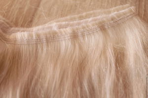 Накладні штучні волосся на шпильках і гумках, варіанти зачісок з трессами, як правильно прикріпити