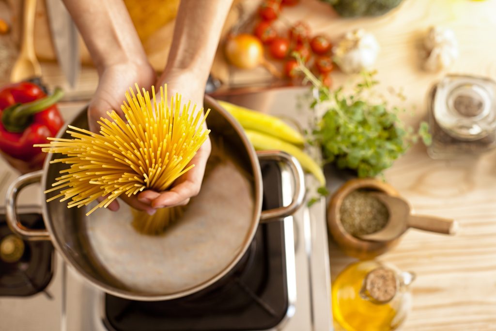 Не тільки тісто і вуглеводи: 5 способів зробити пасту корисної