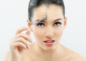 Відгуки про камфорном олії для обличчя від зморшок: застосування та протипоказання, використання проти прищів