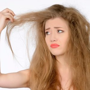 Чому плутається волосся: причини, методи боротьби, салонні кошти і догляд в домашніх умовах