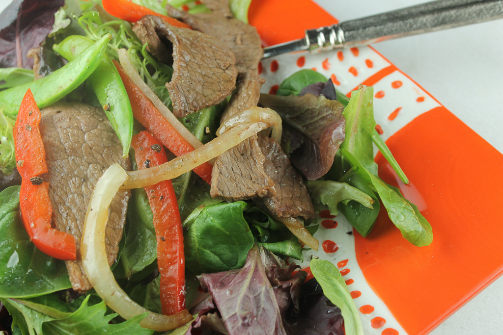 Салат зі смаженим мясом: способи приготування