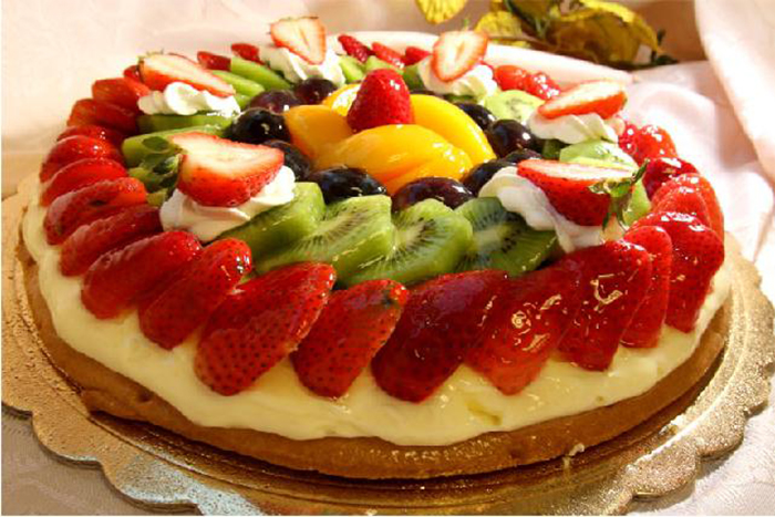 Торт зі сметанним кремом і фруктами: інгредієнти, рецепт, поради з приготування