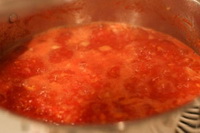 Аджика з помідорів з часником і перцем з варінням на зиму — 5 покрокових рецептів з фото