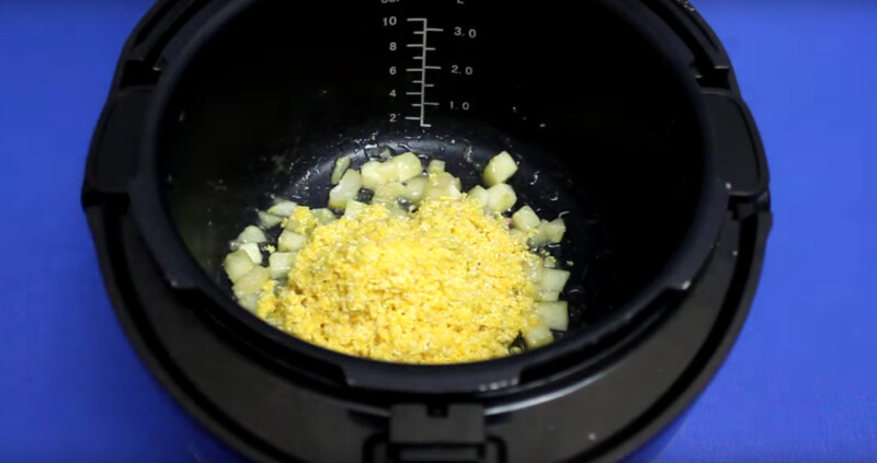 Як варити кукурудзяну кашу на молоці та воді?