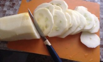 Страви з кабачків швидко і смачно — 5 рецептів з фото покроково