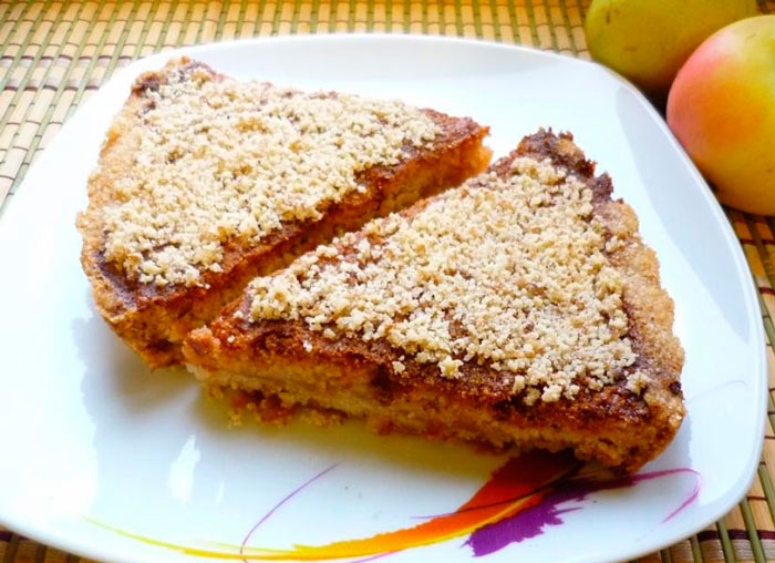 Болгарський насипний яблучний пиріг: рецепти випічки