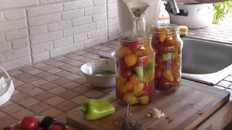 Мариновані помідори на зиму – 7 ну дуже смачних рецептів