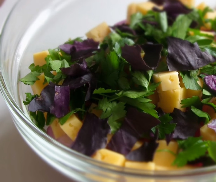 Салати на день народження – 9 простих і смачних рецептів (+фото)