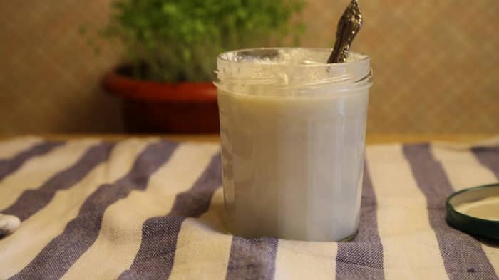Як приготувати домашній йогурт без йогуртниці на заквасці