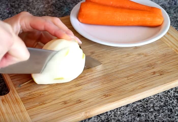 Як приготувати морквяний торт своїми руками