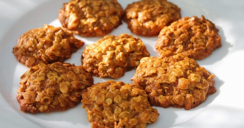 Вівсяне печиво з вівсяних пластівців в домашніх умовах — 5 простих рецептів з фото покроково