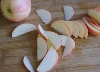 Пиріг з яблуками рецепт на швидку руку