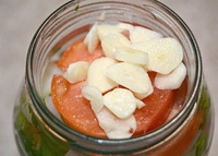Салат з помідорів на зиму пальчики оближеш — 5 рецептів з фото покроково