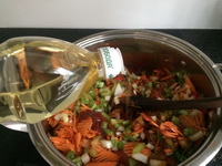 Салат із зелених помідорів на зиму пальчики оближеш — 5 рецептів з фото покроково