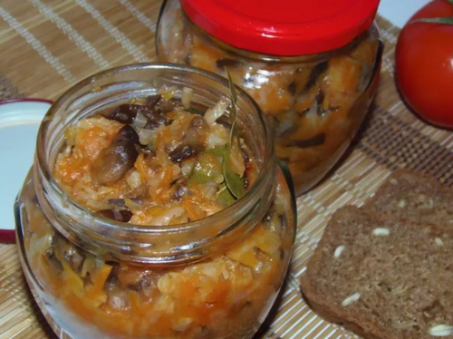 Солянка на зиму з капустою і грибами рецепт