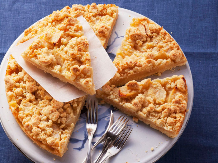 Тертий пиріг без яєць: рецепти на будь яке свято
