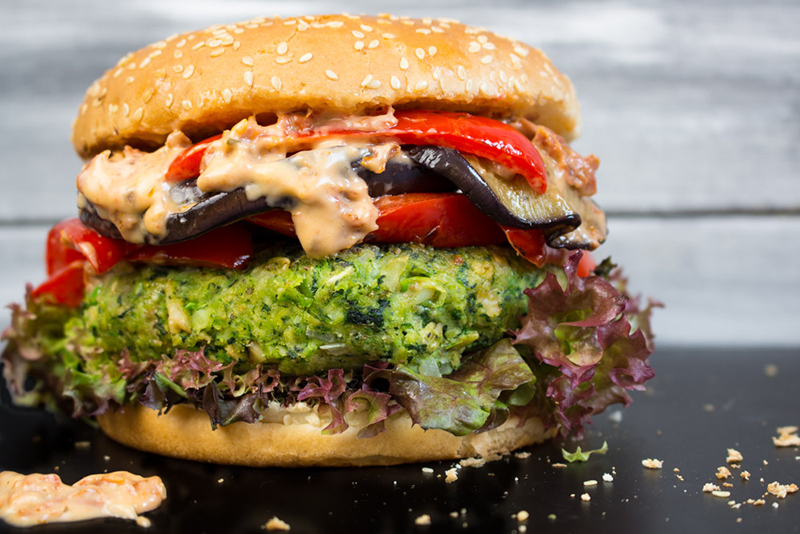 Вегетаріанський бургер: 10 кращих рецептів приготування