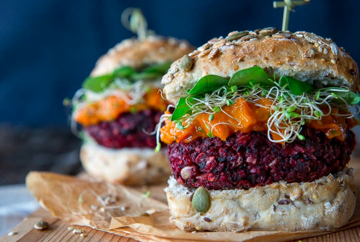Вегетаріанський бургер: 10 кращих рецептів приготування