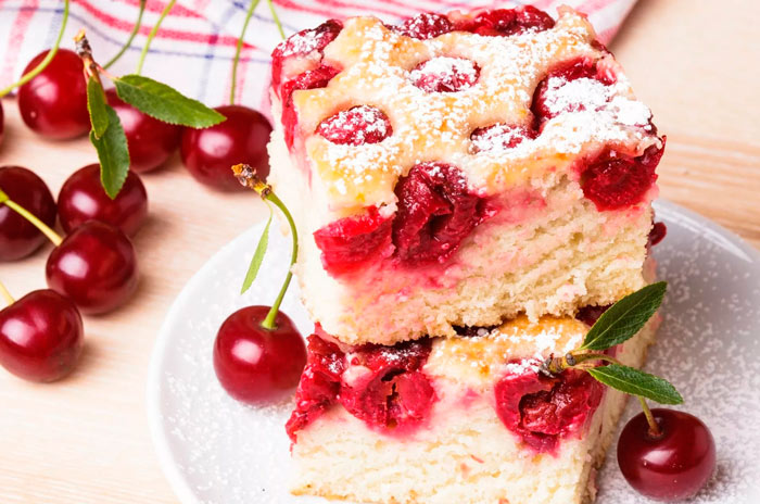 Вишневий пиріг від Юлії Висоцької: популярні рецепти випічки
