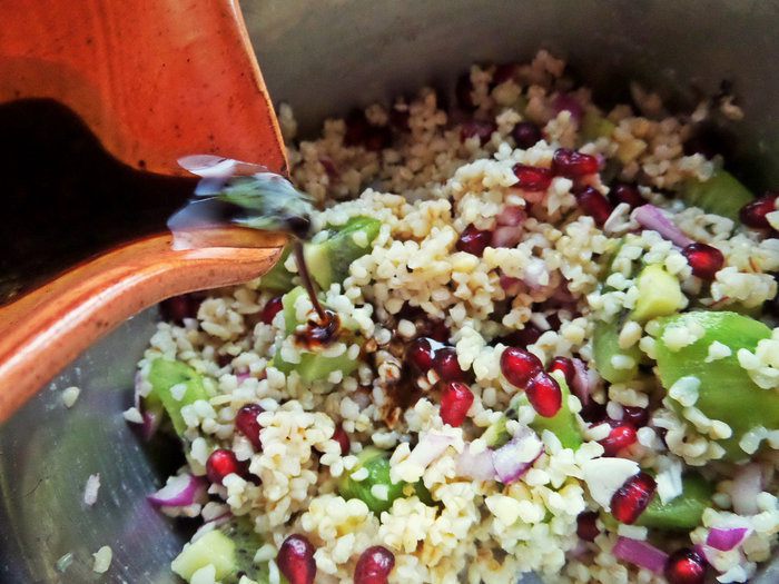 Смачні та прості салати від Юлії Висоцької: апетитні рецепти