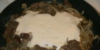 Бефстроганов з печінки яловичої зі сметаною рецепт з фото