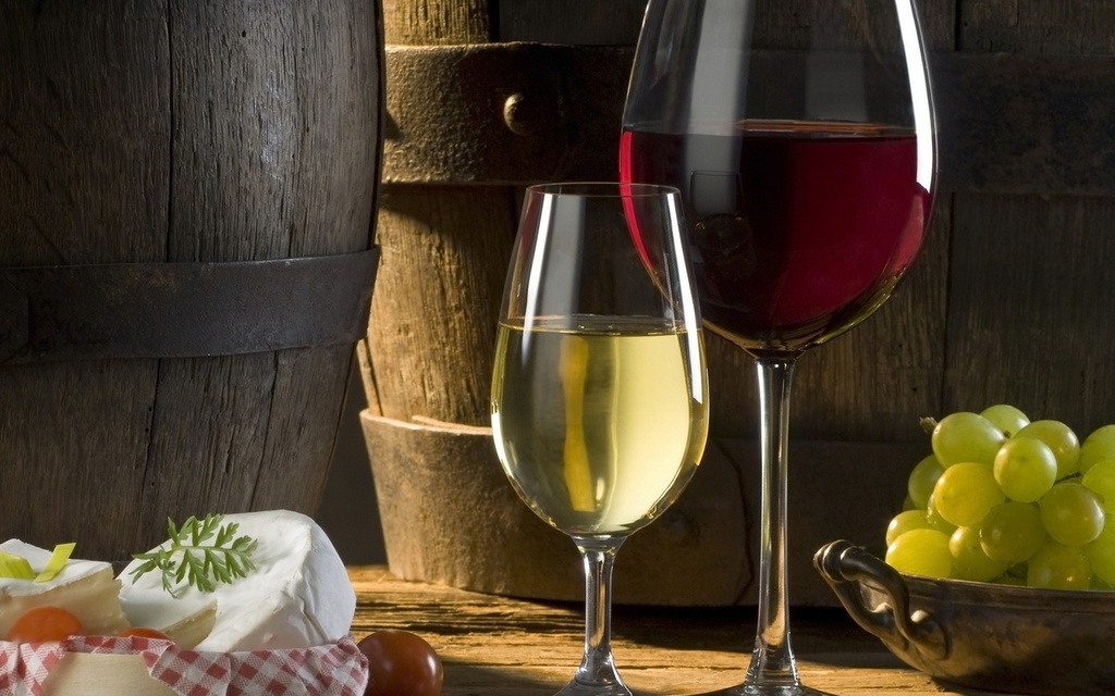 Що буде, якщо пити кожен день сухе вино – факти про користь і шкоду
