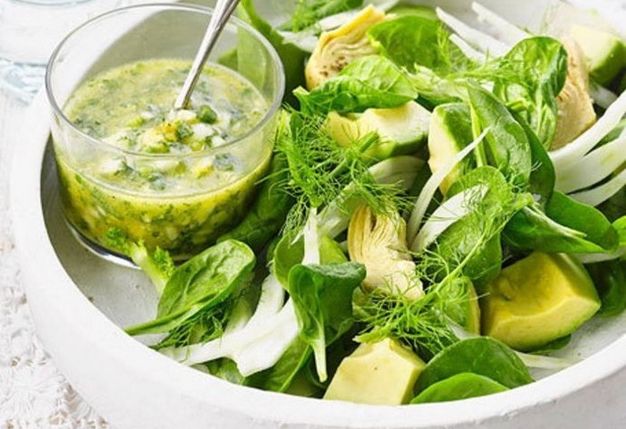 Дієтичні заправки для салатів: 3 низькокалорійних рецепта