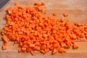 Кабачкова ікра на зиму з помідорами і морквою та цибулею
