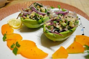 Салати з авокадо — смачні та прості рецепти з фото