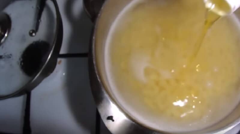 Як варити макарони, щоб вони не злипалися після варіння? Правильно готуємо макарони в каструлі, мультиварці і мікрохвильовці