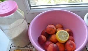 Варення з персиків пятихвилинка на зиму