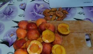 Варення з персиків пятихвилинка на зиму