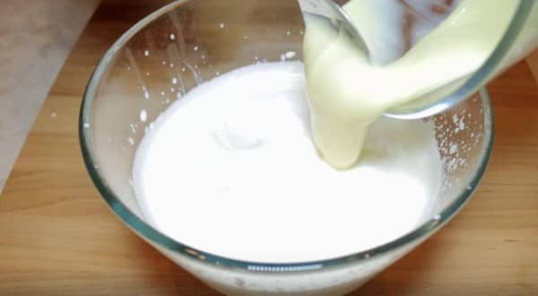 Домашнє Морозиво Простий Рецепт з Вершків та Згущеного молока