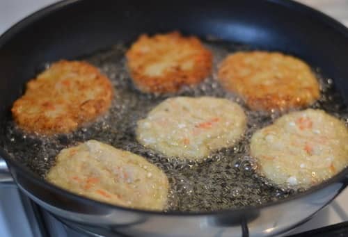 Деруни картопляні класичні — 9 самих смачних і простих покрокових рецептів з фото