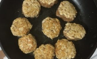 Фрикадельки з підливою — 5 смачних покрокових рецептів з фото
