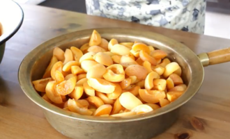 Густе повидло з абрикосів без кісточок, на зиму — 5 простих рецептів в домашніх умовах