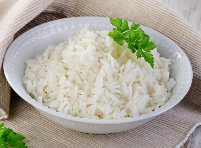 Як правильно зварити розсипчастий рис для гарніру