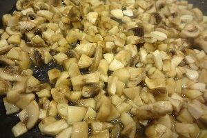 Картопляні зрази з грибами — 5 рецептів з фото покроково