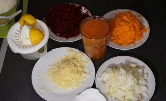 Класичний український борщ — 5 найсмачніших рецептів покроково з фото
