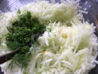 Оладки з кабачків на сковороді — 5 найбільш смачних рецептів з фото покроково