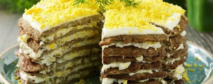 Печінковий торт з курячої печінки – 7 покрокових рецептів з фото