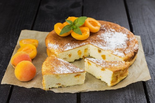 Пиріг з абрикосами в духовці прості рецепти