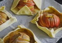 Пиріг з яблуками на швидку руку — 5 рецепт з фото покроково