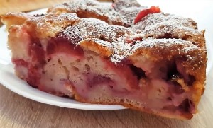Пиріг зі свіжою полуницею – прості і смачні рецепти