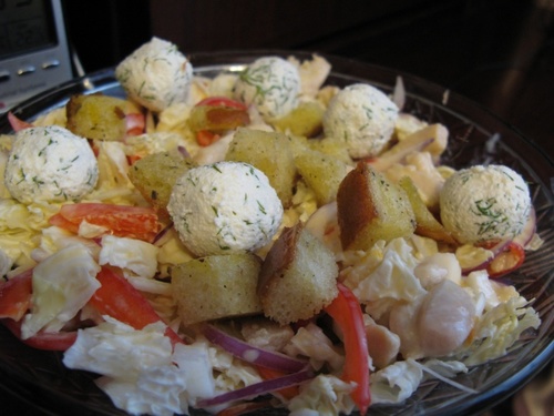 Салат з пекінської капусти — 5 покрокових рецептів з фото