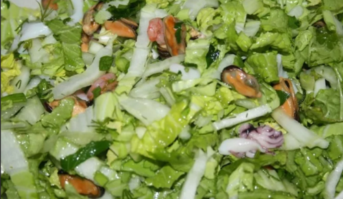Салат з пекінської капусти — 5 покрокових рецептів з фото