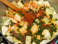 Салати з кабачків на зиму — 5 рецептів з фото покроково